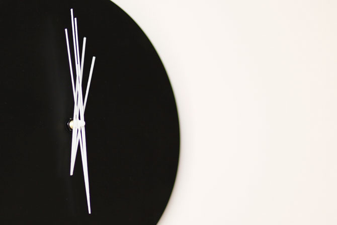 Perspective Clock by Studio Ve